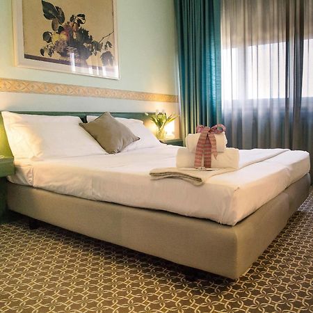 Hotel Salera Asti Ngoại thất bức ảnh