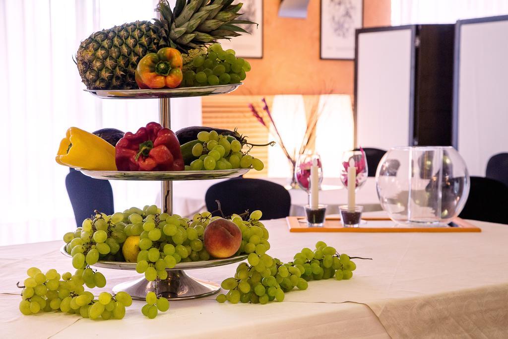 Hotel Salera Asti Ngoại thất bức ảnh