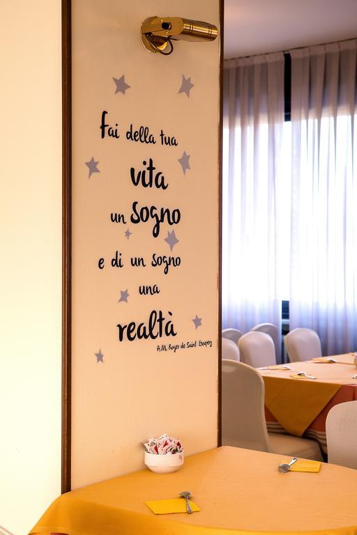 Hotel Salera Asti Ngoại thất bức ảnh