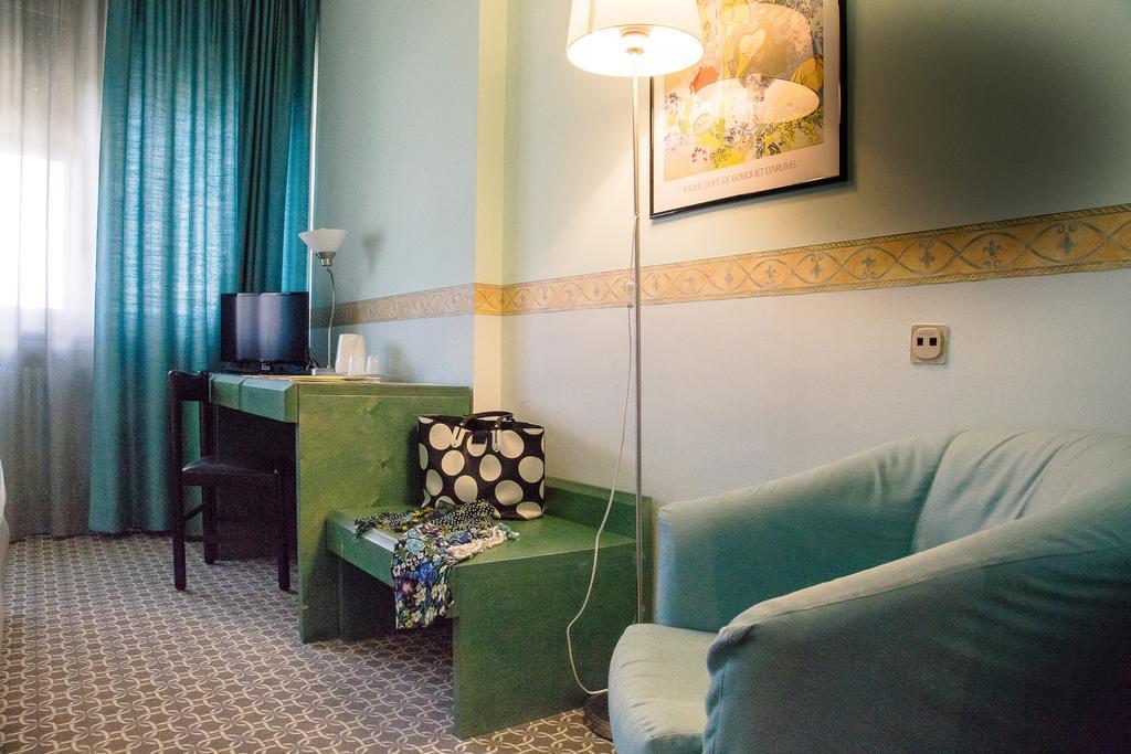Hotel Salera Asti Ngoại thất bức ảnh