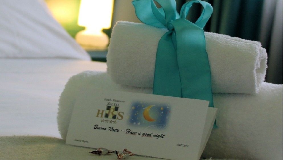 Hotel Salera Asti Ngoại thất bức ảnh