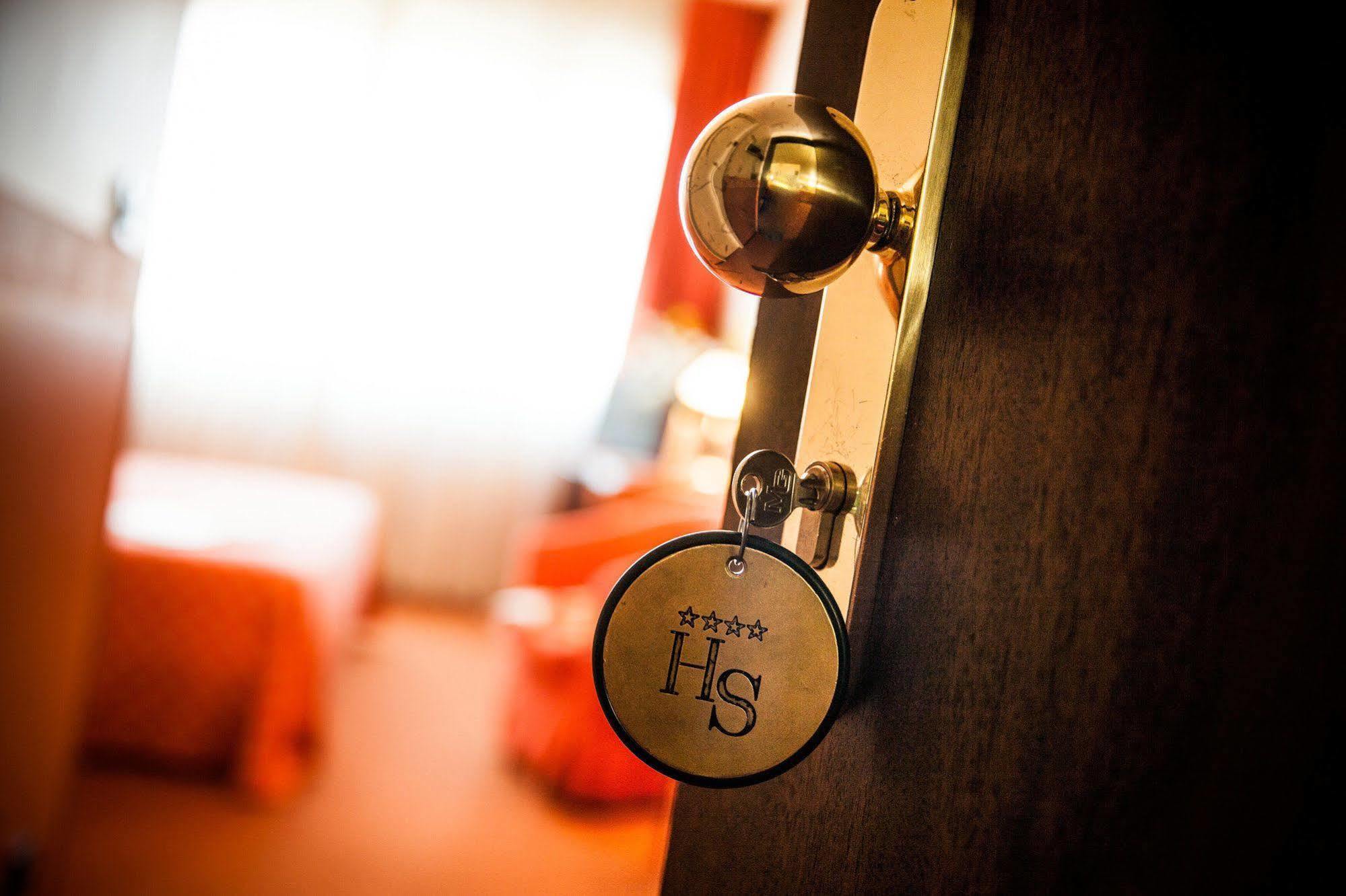 Hotel Salera Asti Ngoại thất bức ảnh